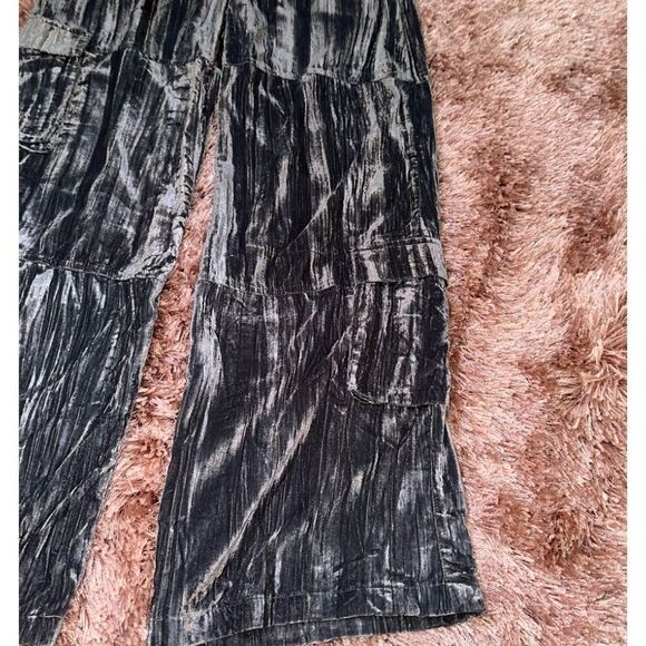 Pretty Garbage Griseta Velvet Cargo Pants in Green sz M NWT - Picture 12 of 16